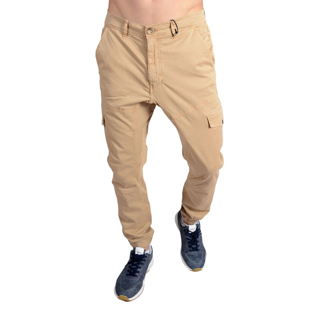 GUE-0235