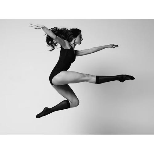 Women's Graduated Compression Knee-High Socks 140 DEN –  Enhances Circulation & Reduces Leg Fatigue