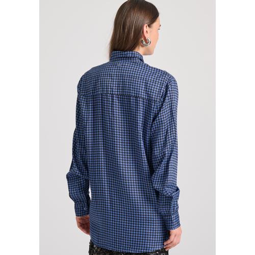 Women's Long Plaid Shirt with Relaxed Style & Classic Collar