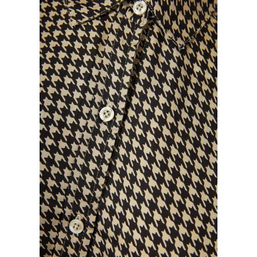 Women's Long Plaid Shirt with Relaxed Style & Classic Collar