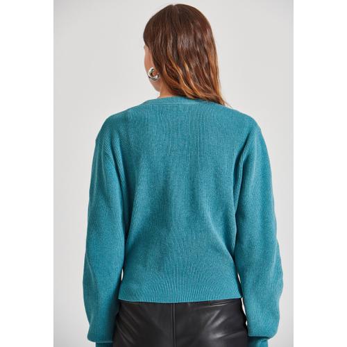 Women’s Crew Neck Chenille Short Sweater with Regular Fit