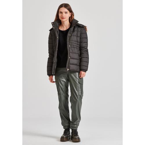 Women's Quilted Puffer Jacket with Detachable Faux Fur Hood