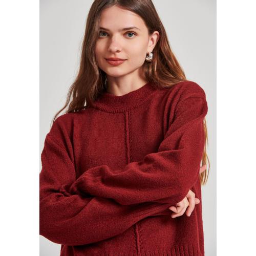 Women's Relaxed Fit Crew Neck Sweater with Rib Knit Finishes