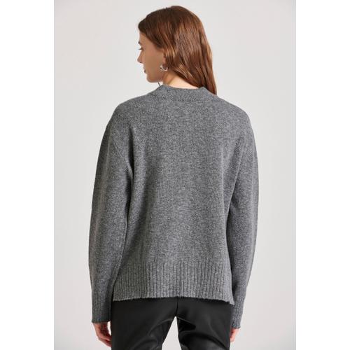Women's Relaxed Fit Crew Neck Sweater with Rib Knit Finishes