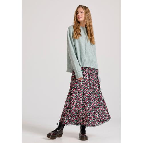 Women's Relaxed Fit Crew Neck Sweater with Rib Knit Finishes