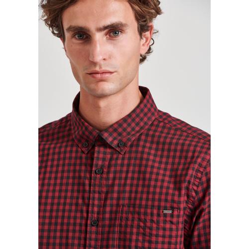 Men's Plaid Shirt with Chest Pocket and Button-Down Collar
