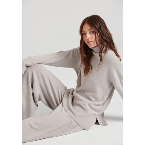 Women's Knitted Viscose Pants with High-Rise Elastic Waist