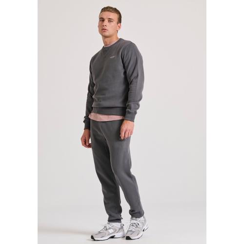 Men's The Essentials Crew Neck Sweatshirt with Chest Print
