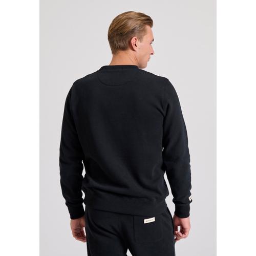 Men's The Essentials Crew Neck Sweatshirt with Chest Print
