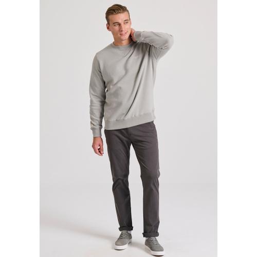 Men's The Essentials Crew Neck Sweatshirt with Chest Print