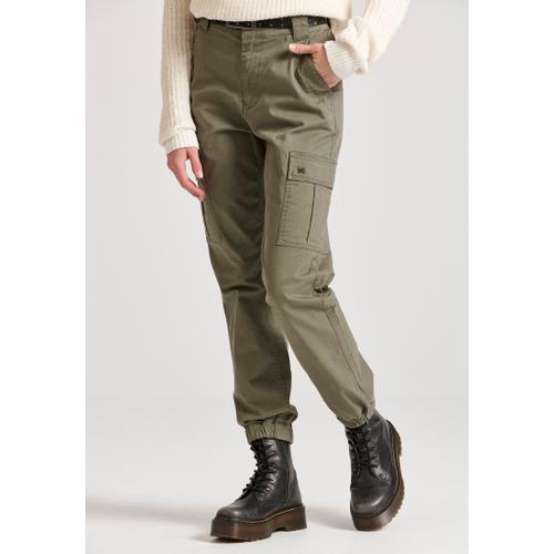 Women's High-Rise Cargo Pants with Cuffed Hem
