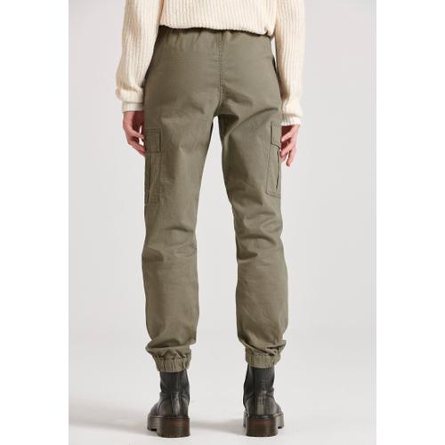 Women's High-Rise Cargo Pants with Cuffed Hem