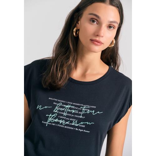 Women’s Crew Neck Top with Longer Back, Regular Fit and Text Artwork Design
