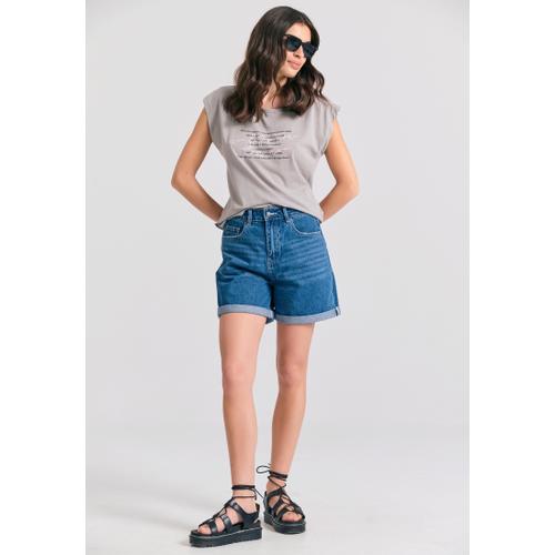 Women’s Crew Neck Top with Longer Back, Regular Fit and Text Artwork Design