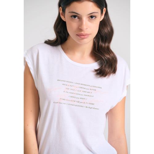 Women’s Crew Neck Top with Longer Back, Regular Fit and Text Artwork Design