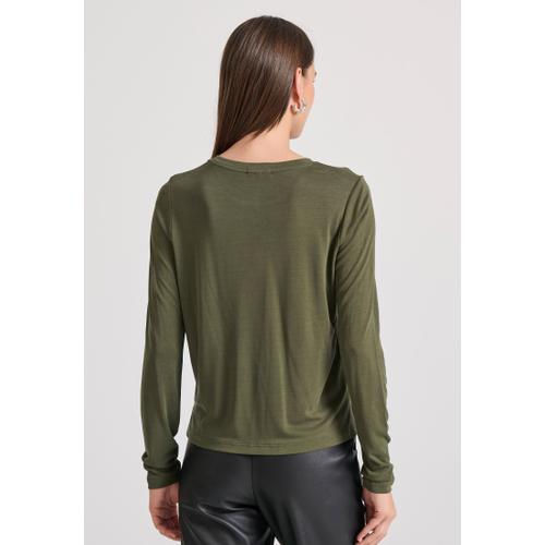 Women's Crew Neck Long Sleeve T-Shirt with Branded Label