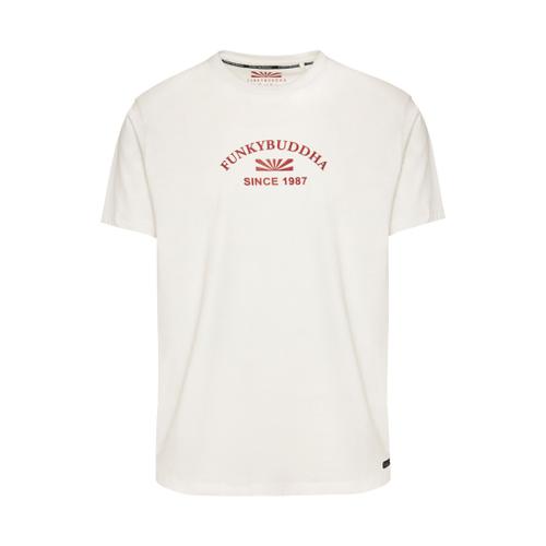 Men's T-shirt with Print on the Chest, Round Neck and Short Sleeves