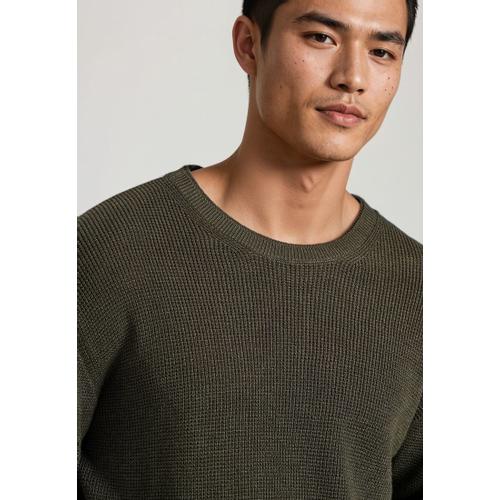 Men's Loose Fit Casual Sweater with Logo Badge, Rib Knit Finishes & Plain Pattern