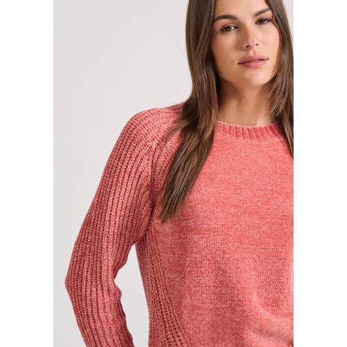 Women's Crew Neck Chenille Pullover with Logo Badge Above the Hem