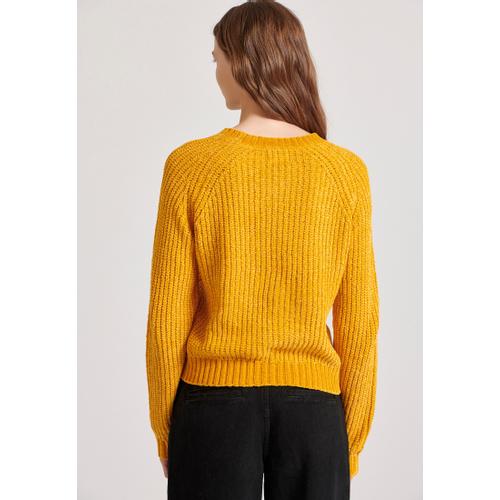 Women's Crew Neck Chenille Pullover with Logo Badge Above the Hem