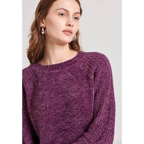 Women's Crew Neck Chenille Pullover with Logo Badge Above the Hem