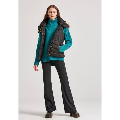 Women's Quilted Puffer Vest Jacket with Detachable Fur and Recycled Filling