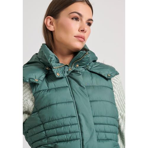 Women's Quilted Puffer Vest Jacket with Detachable Fur and Recycled Filling