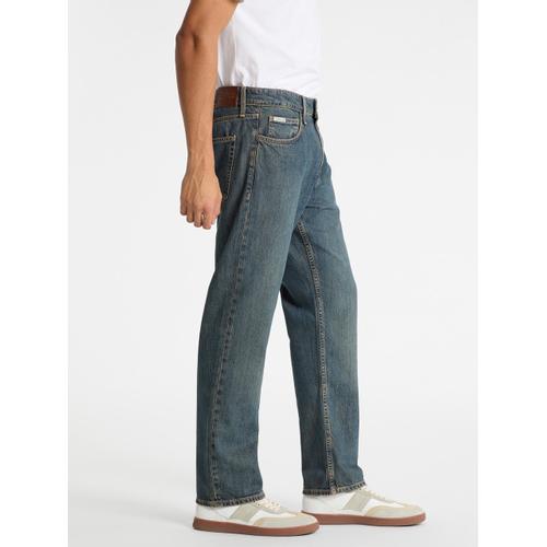 Men's G16 Denim Jeans with Button and Zipper Closure