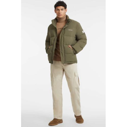 Men's Puffer Jacket with Full Zip Closure and Practical Side Pockets
