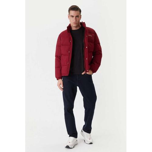 Men's Puffer Jacket with Full Zip Closure and Practical Side Pockets