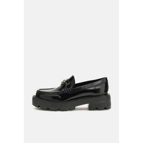 Women's Yanika Loafers with Patent Leather Surface and Thick Sole